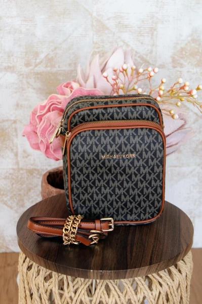 BOLSO-224 RUMINA/NEGRA