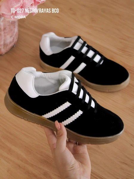 TD-027 NEGRO/RAYAS BCO