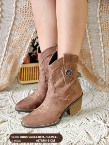 BOTS-0088 VAQUERIRA /CAMELL