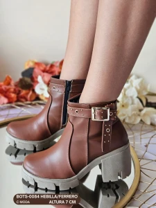 BOTS-0084 HEBILLA/FERRERO